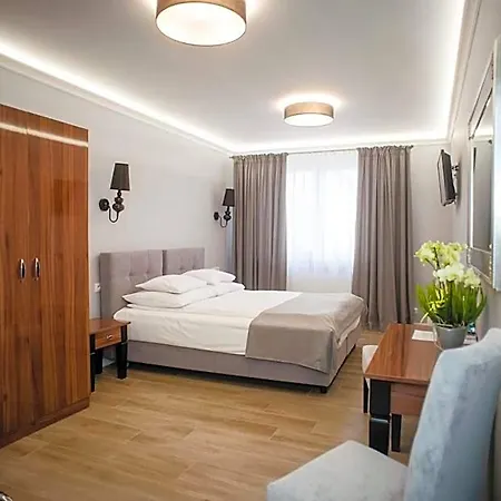 فندق مبيت وإفطار Pokoje Amore Residence 3*